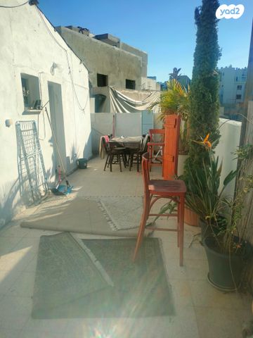 גג/ פנטהאוז, חובבי ציון 4, תל אביב יפו