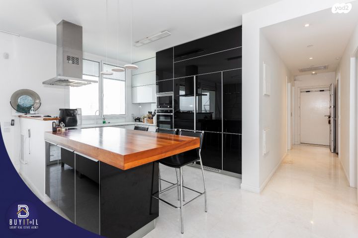 דירה, אהוד מנור, עיר ימים, נתניה