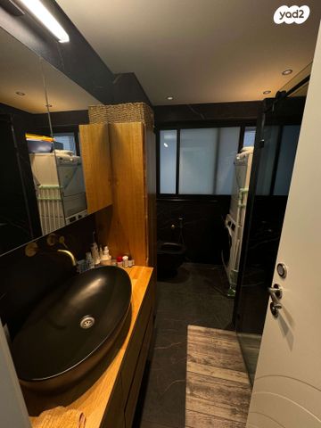 דירה, הרצל 57, בת ים