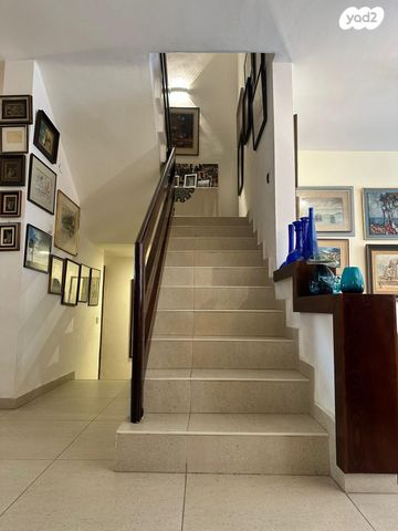 דו משפחתי, נווה דוד רמז, רעננה