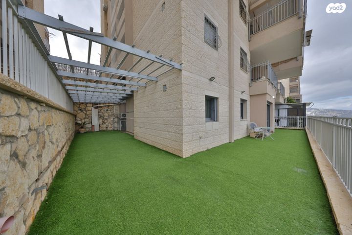 דירת גן, רכסים