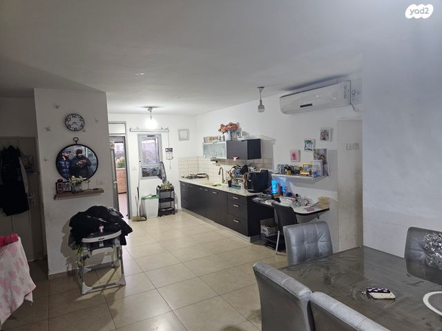 דירה, אלה, החורש, נתיבות