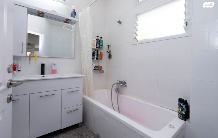 דירה, דב הוז 1, מעוז, כפר סבא