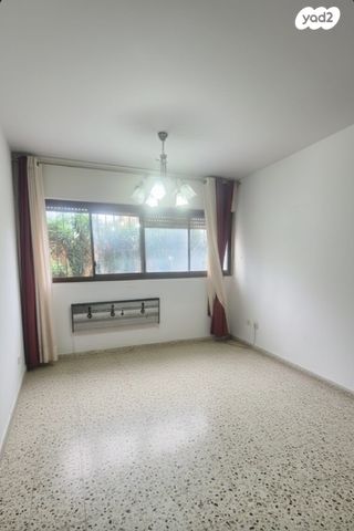 שדרות המגינים 135