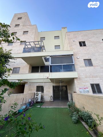 דירה, שדרות קק"ל 8, המחנה הצבאי, קרית מלאכי