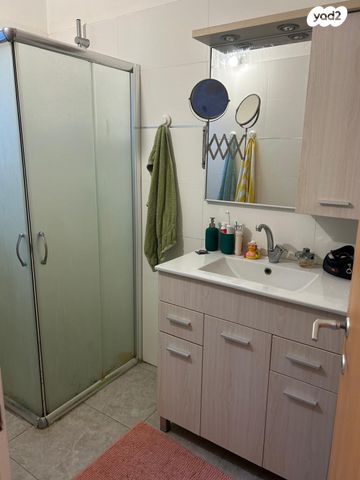 דירה, כצנלסון, פועלי הרכבת, גבעתיים