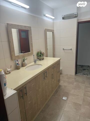 דירה, נייברג, קרית שמואל, טבריה