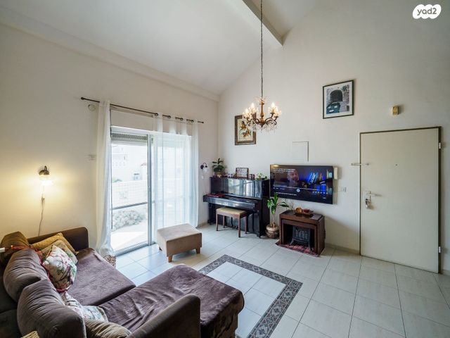 דופלקס, הרצל 120, עין שרה, נהריה