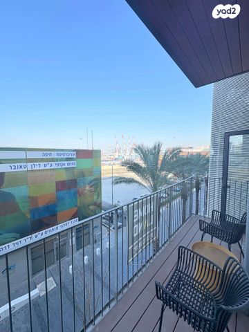 דירה, הנמל 19, שער פלמר, תחנת רכבת השמונה, חיפה