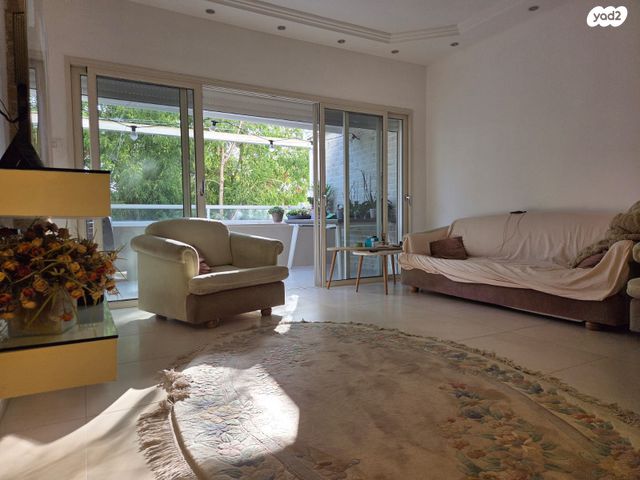 גג/ פנטהאוז, דובנוב, רעננה