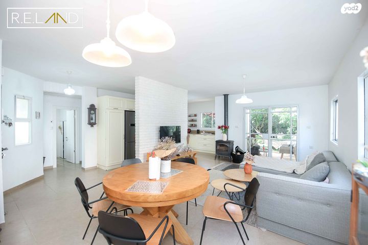 דו משפחתי, דרך הבנים 132, מרכז כרכור, פרדס חנה כרכור