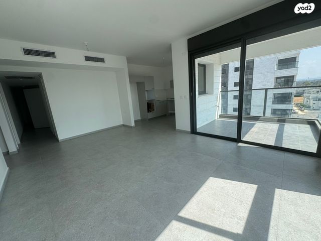 דירה, אור ים, אור עקיבא