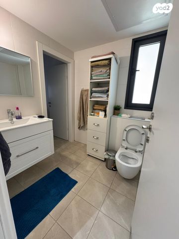 דירה, יצחק שמיר, נהריה