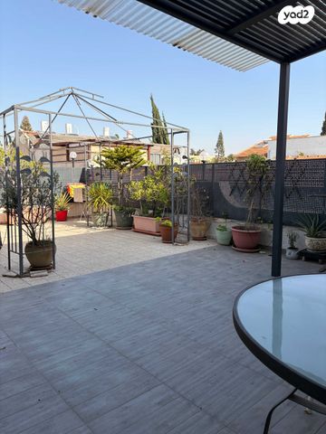 גג/ פנטהאוז, קיבוץ גלויות, רסקו ב', חולון