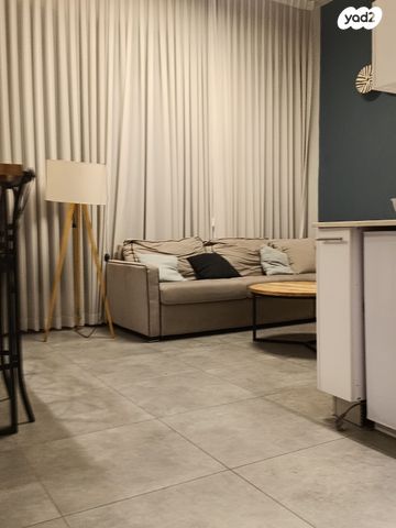 דירה, דרך העצמאות, חיפה