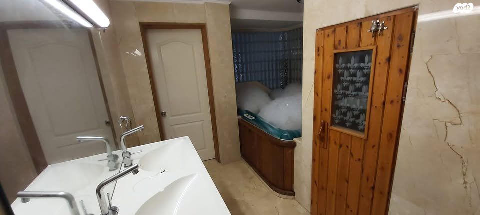 דו משפחתי, העלייה 36, גבעת נשר, נשר