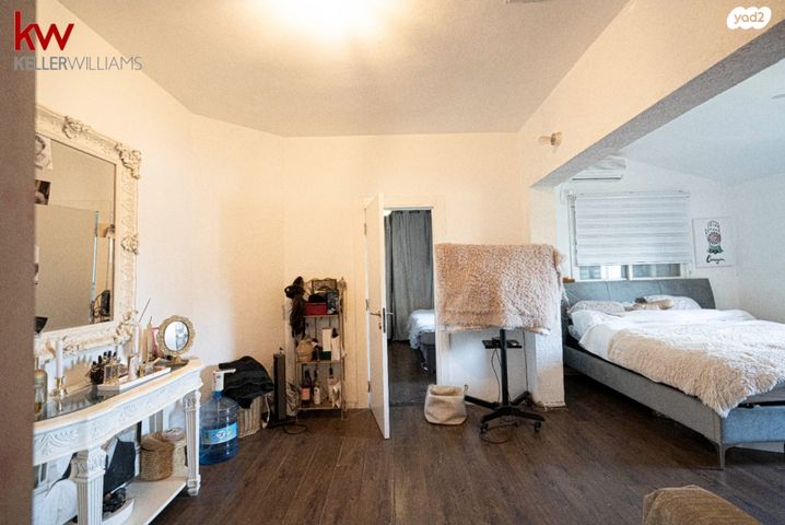 דו משפחתי, האצ"ל, רעננה