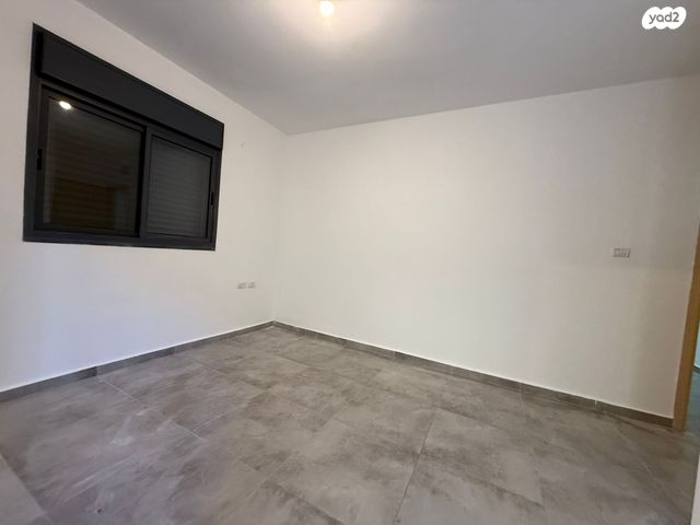 דירת גן, מצדה, אורנים, מעלות תרשיחא