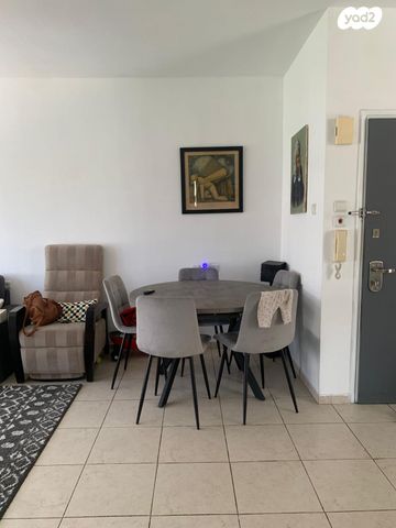 דירה, שדרות ירושלים, מרום נווה, רמת יצחק, רמת גן