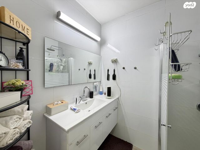 דירה, יצחק טוניק, פסגת זאב, ירושלים