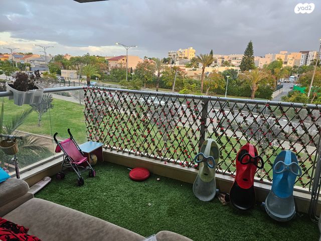 דירה, אלה, החורש, נתיבות