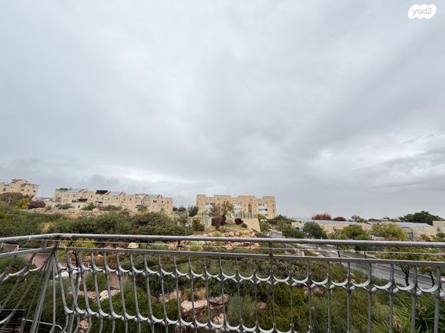 דירה, יצחק טוניק, פסגת זאב, ירושלים