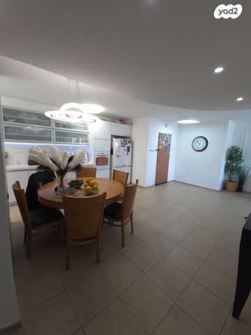 דירה, הזמיר, נהריה הירוקה, נהריה