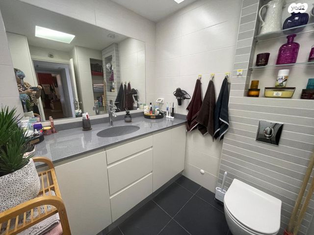 דירה, שדרות ניצה, צפון מערב מרכז העיר, נתניה