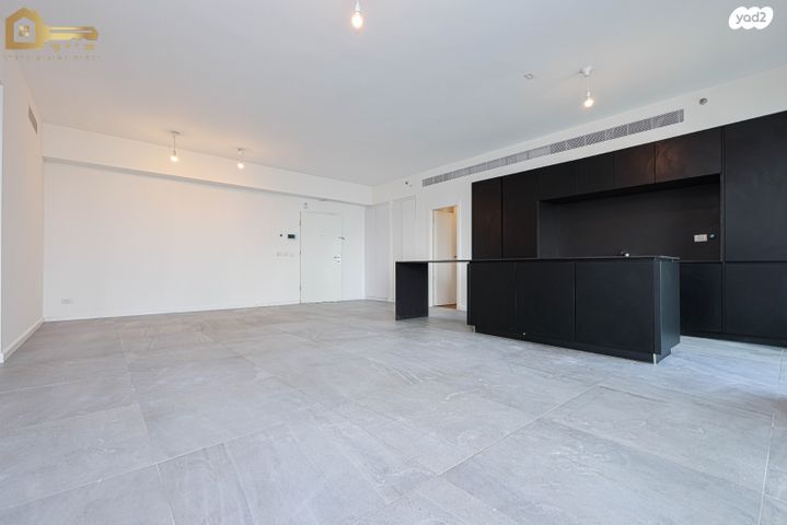 דירה, דרך מנחם בגין, תל אביב יפו