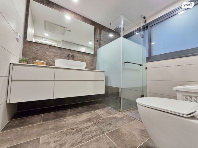 דירה, משה רינת, קרית רבין, חולון