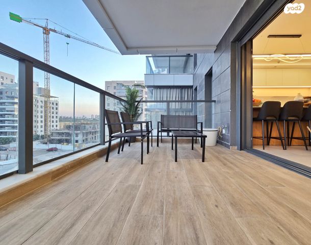 דירה, משה רינת, קרית רבין, חולון