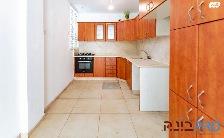 דירה, דוד וולפסון, רמז, מערב ותיק, ראשון לציון