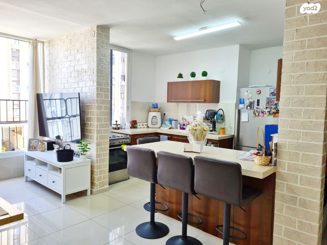 דירה, טרכטנברג, אברמוביץ', ראשון לציון