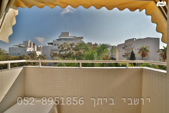 הסמדר 13