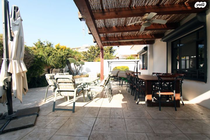 בית פרטי/ קוטג', שביל הנוטע 16, מרכז המושבה, אבן יהודה