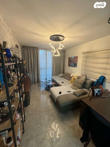 דירה, הרצל 57, בת ים