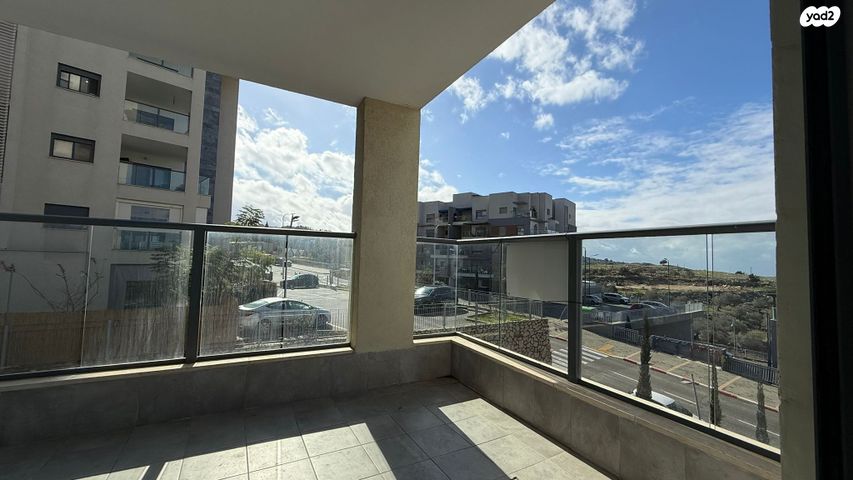 דירת גן, מצדה, אורנים, מעלות תרשיחא