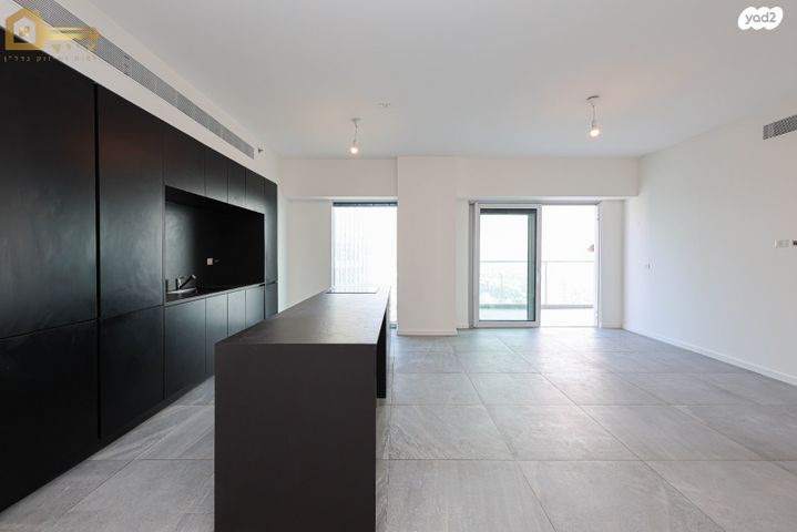 דירה, דרך מנחם בגין, תל אביב יפו