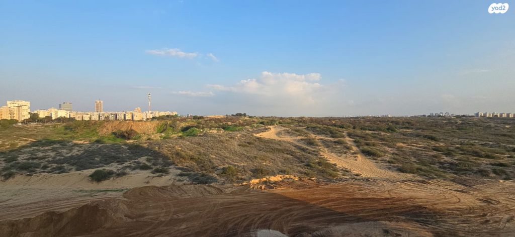 דירה, אורי אלמוג 17, חולון