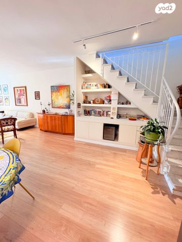 קיבוץ גלויות 