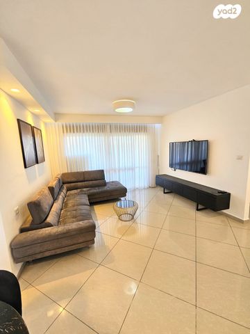 יעקב מרידור 