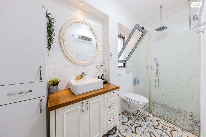 גג/ פנטהאוז, מגדיאל, הוד השרון