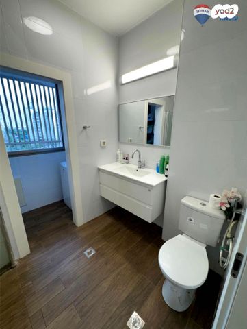 דירה, חיל התותחנים, נווה חוף, ראשון לציון