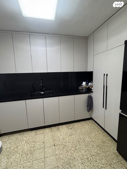 דירה, ארמון הנציב, תלפיות מזרח, ירושלים