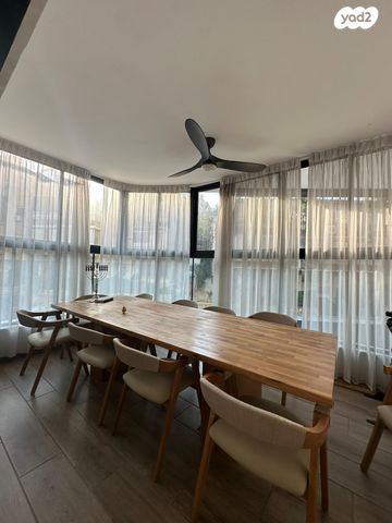 דירה, שכונת בן גוריון, מרכז העיר ג', רמת גן