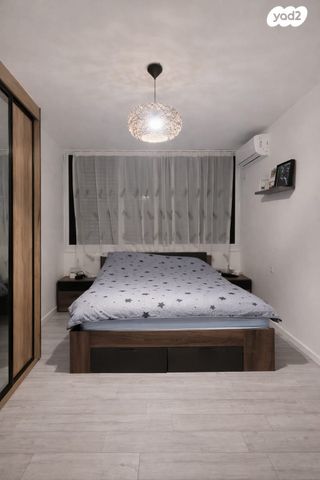 דירה, רש"י 45, רמב"ם, ראשון לציון