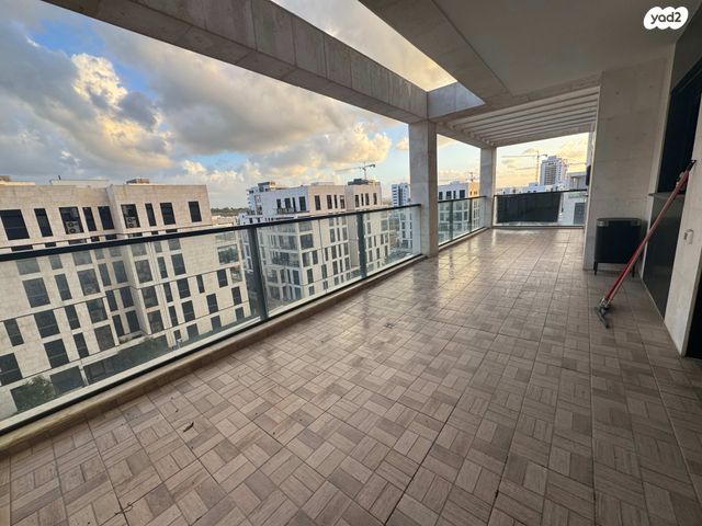 דירה, אור ים, אור עקיבא