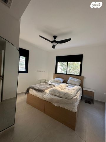 דירה, שכונת בן גוריון, מרכז העיר ג', רמת גן