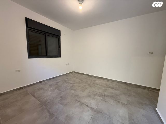 דירת גן, מצדה, אורנים, מעלות תרשיחא