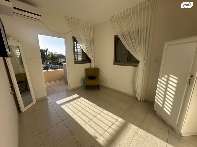 בית פרטי/ קוטג', מוטה גור, גן יבנה